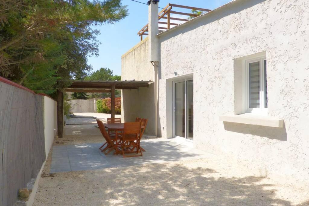 Gîte entièrement rénové sur le thème de la mer. Carpentras Extérieur photo